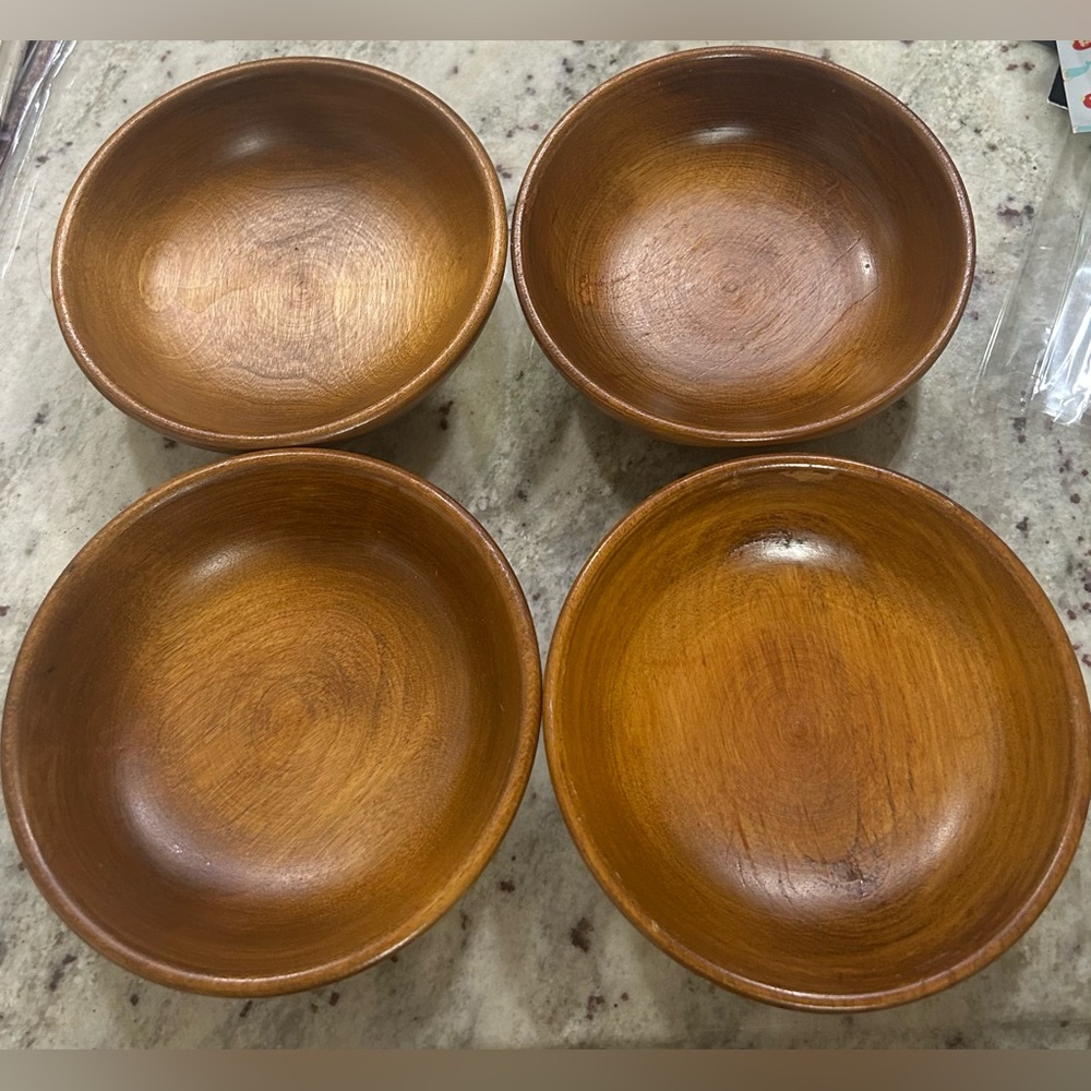 Vintage Set of 4 " Woodcroftery " Made in America Wooden Oval Bowls 6.5”